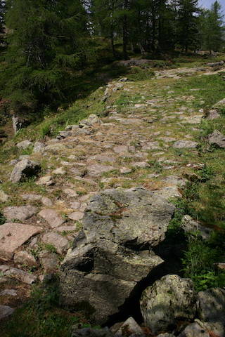 Rampa.sotto.La.Rosa.1